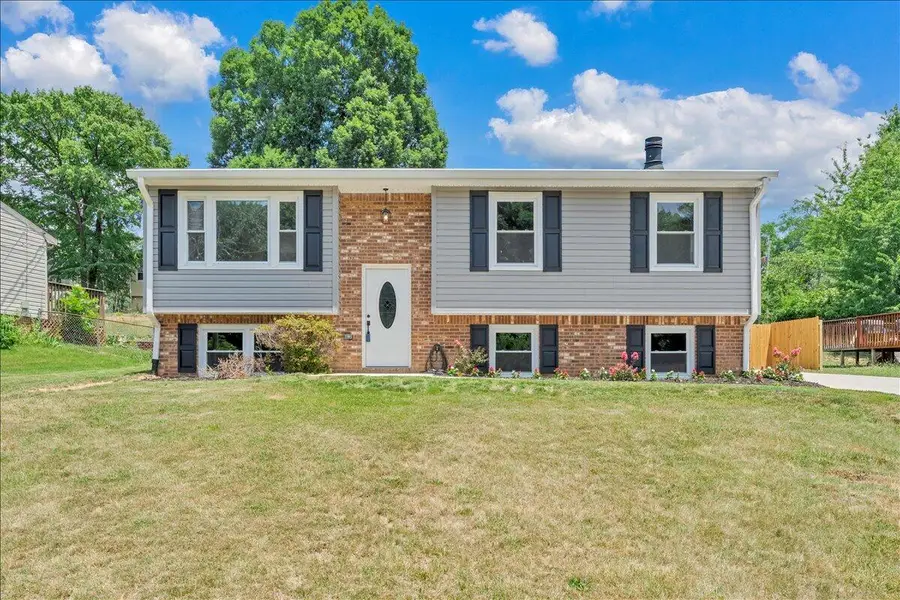 823 Brownwood Dr Nw, Roanoke, VA 24017 - #2