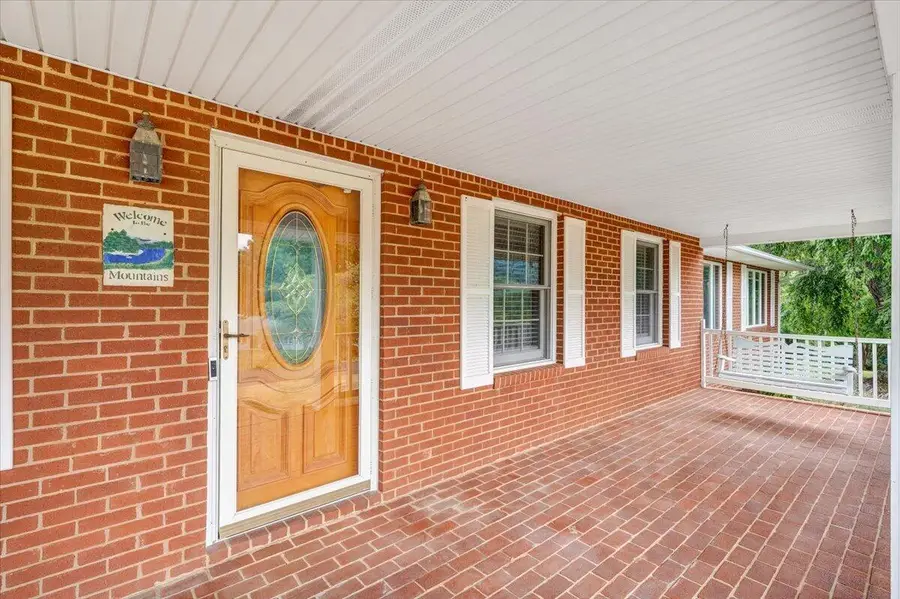 7031 Highfields Farm Trl, Roanoke, VA 24018 - #3