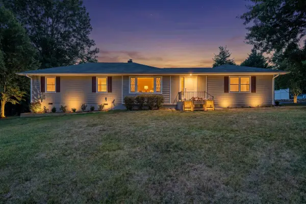 3561 Wright Rd Sw, Roanoke, VA 24015