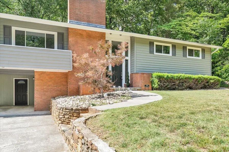 2801 Edgewood St Sw, Roanoke, VA 24015 - #2