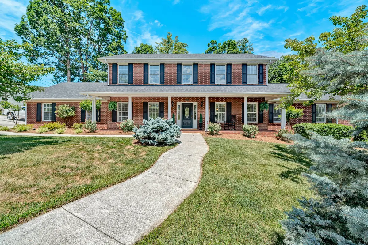 1907 Carleton Dr, Salem, VA 24153 - #1