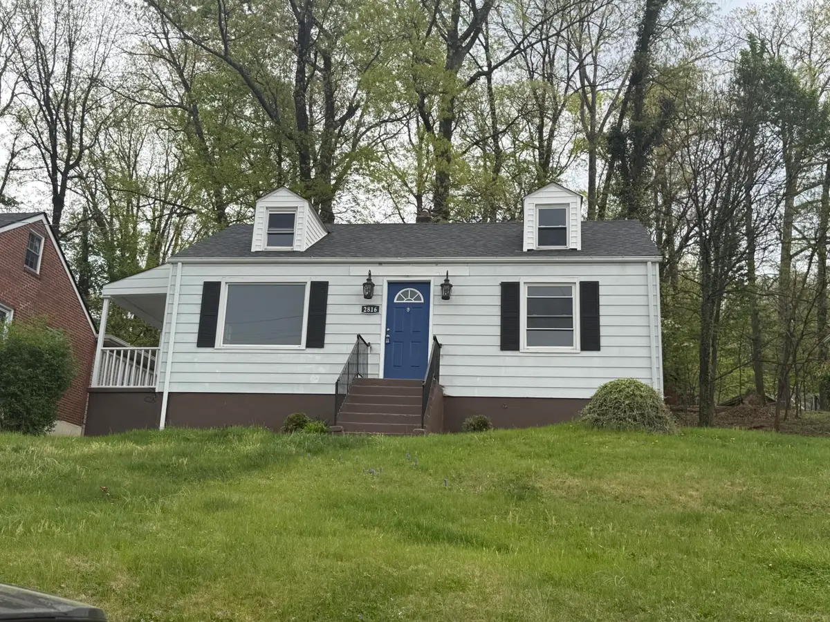 2816 Sweetbrier Ave Sw, Roanoke, VA 24015 - #1