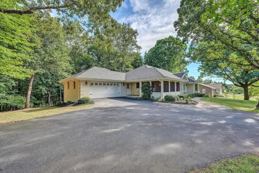 595 Gangplank Rd, Moneta, VA 24121 - #3