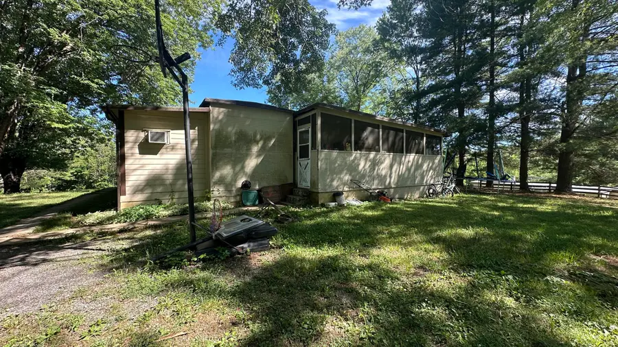 949 Roy Rd, Troutville, VA 24175 - #3