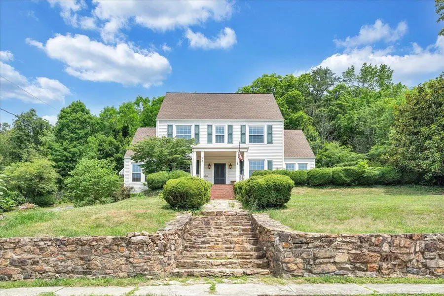 72 Bath St, Clifton Forge, VA 24422 - #2