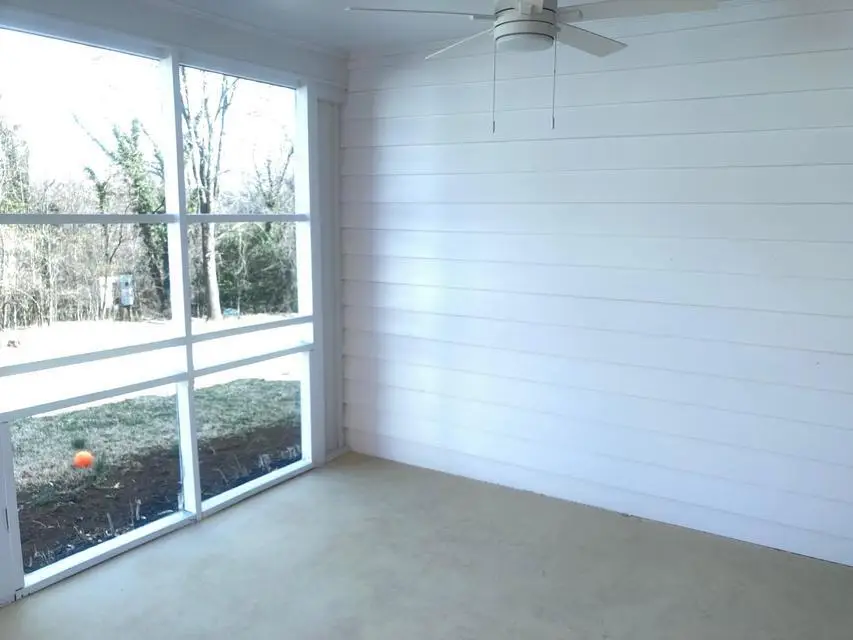 516 N Market St, Salem, VA 24153 - #2