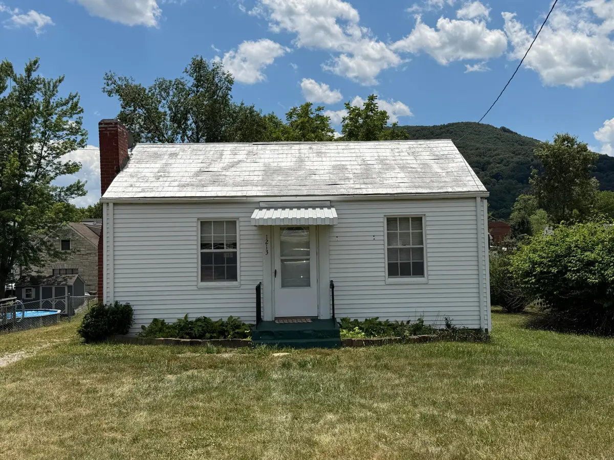 1213 Victory Rd Se, Roanoke, VA 24014 - #1