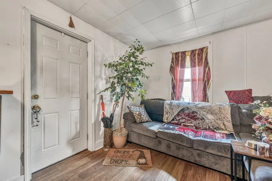 218 Maple St, Salem, VA 24153 - #3