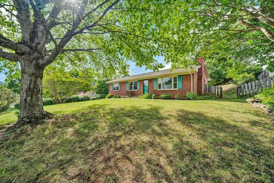101 Sunnydale Ct, Troutville, VA 24175 - #2