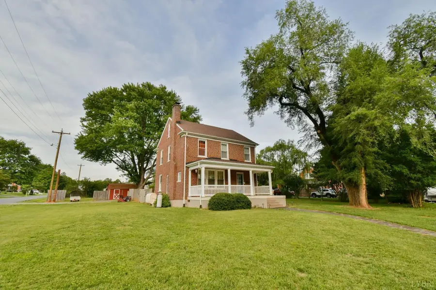 1305 Park St, Bedford, VA 24523 - #3