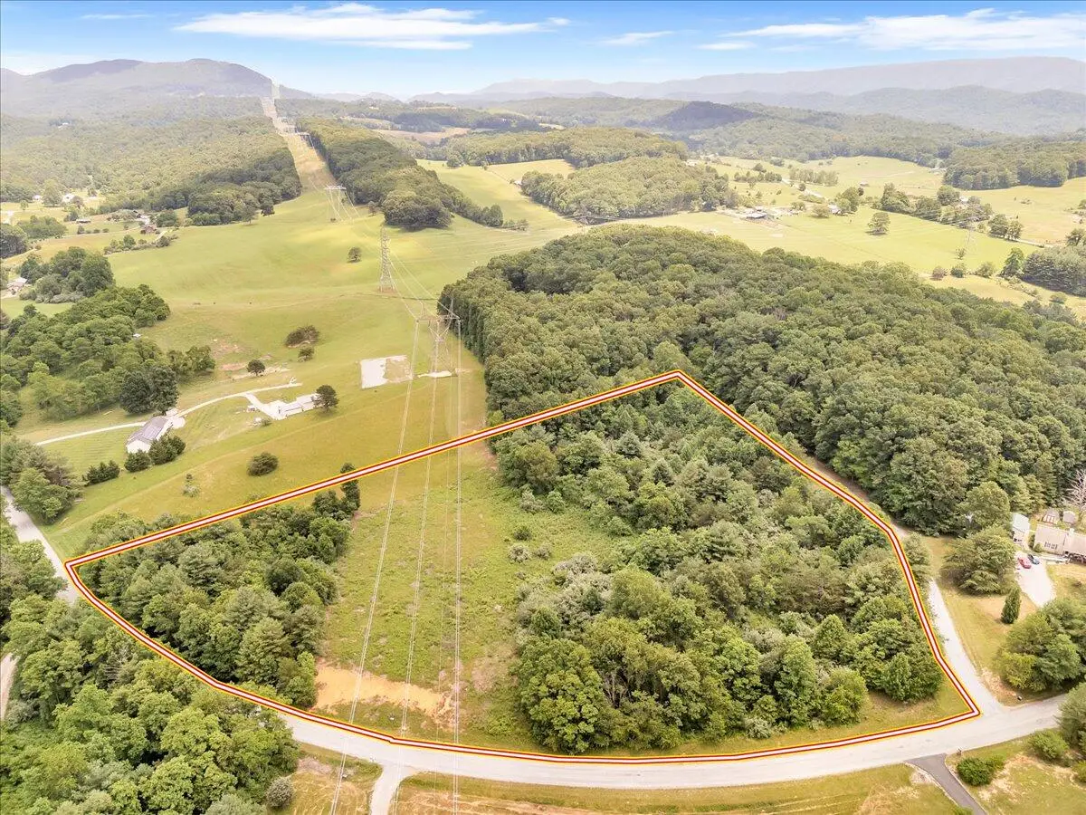 8380 Arabian Ln, Catawba, VA 24070 - #1
