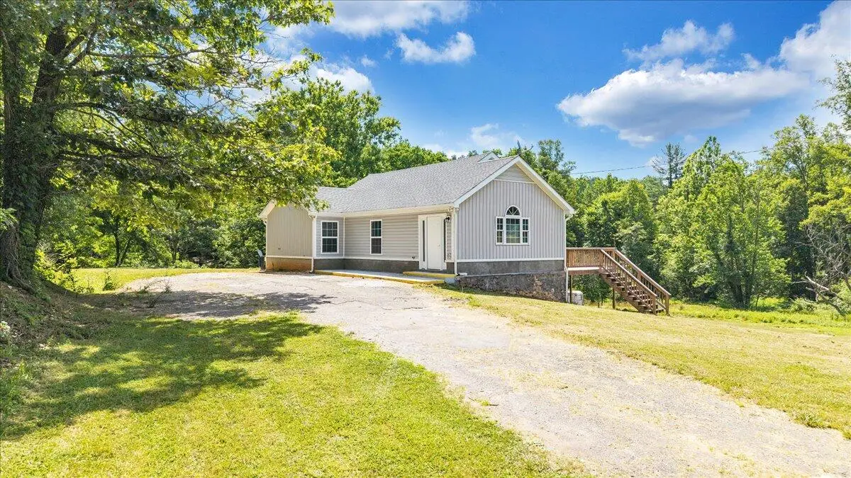 8501 Holly Tree Dr, Boones Mill, VA 24065 - #1