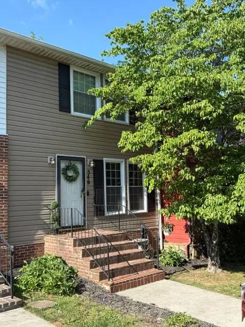 546 Westminister Ln, Salem, VA 24153 - #1