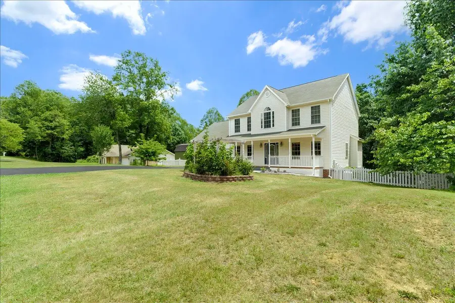 282 Four Seasons Dr, Troutville, VA 24175 - #3
