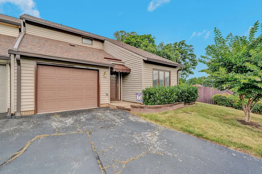515 Dillon Dr, Vinton, VA 24179 - #2