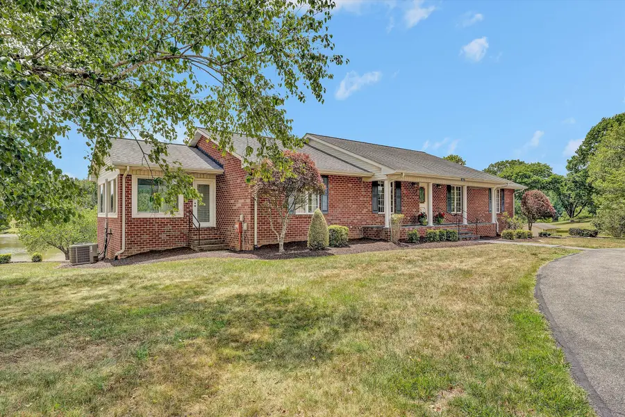 801 Orchard Lake Dr, Daleville, VA 24083 - #3