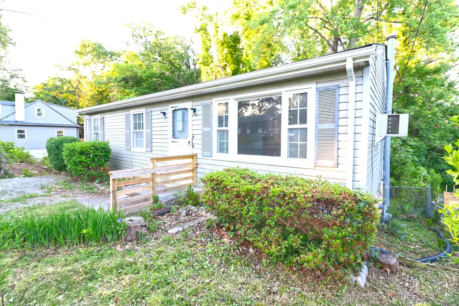 3343 Westmoreland Dr, Roanoke, VA 24018 - #3