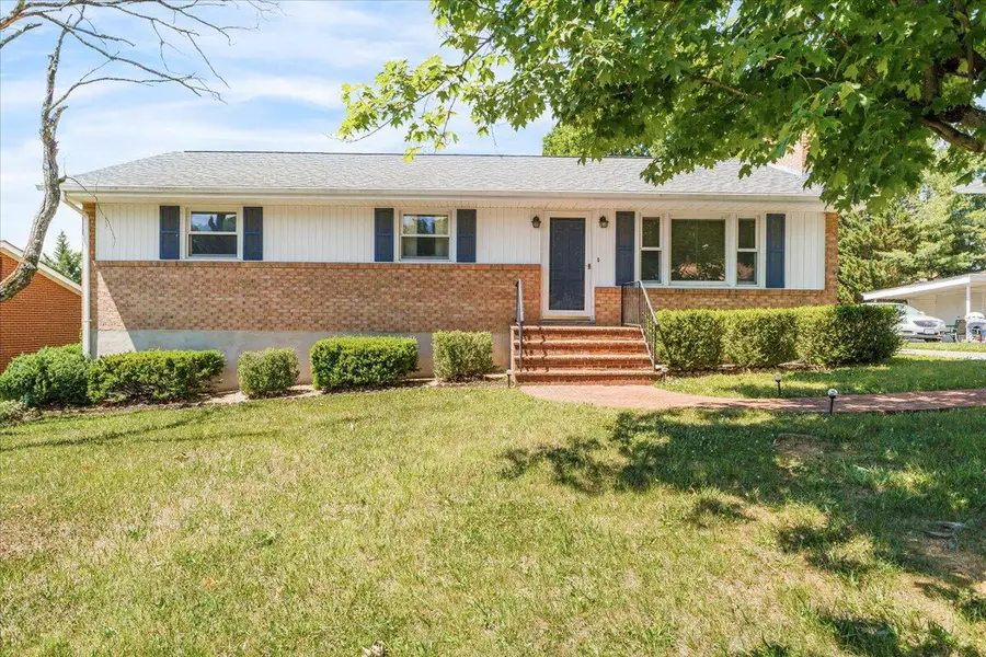 2908 Neil Dr, Roanoke, VA 24019 - #2