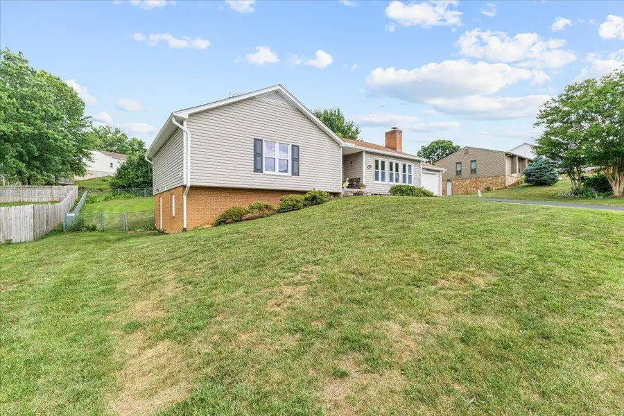 5145 Jonathan Ln, Roanoke, VA 24019 - #3