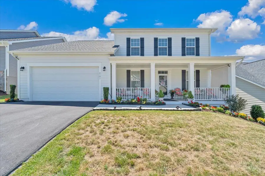 2141 Kings Walk Dr Ne, Roanoke, VA 24012 - #2