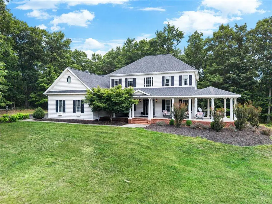 3575 Evergreen Trl, Blacksburg, VA 24060 - #3