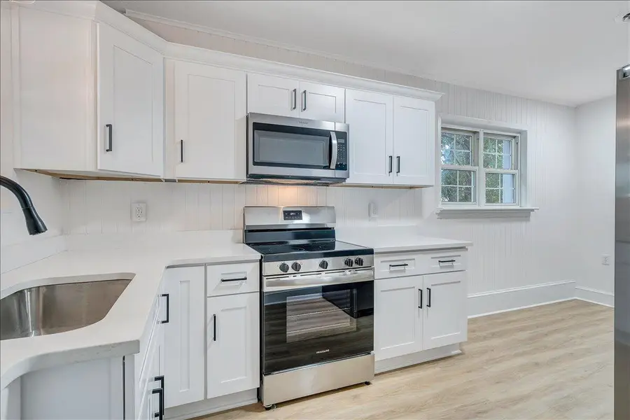 323 Whittaker Ave Ne, Roanoke, VA 24012 - #2