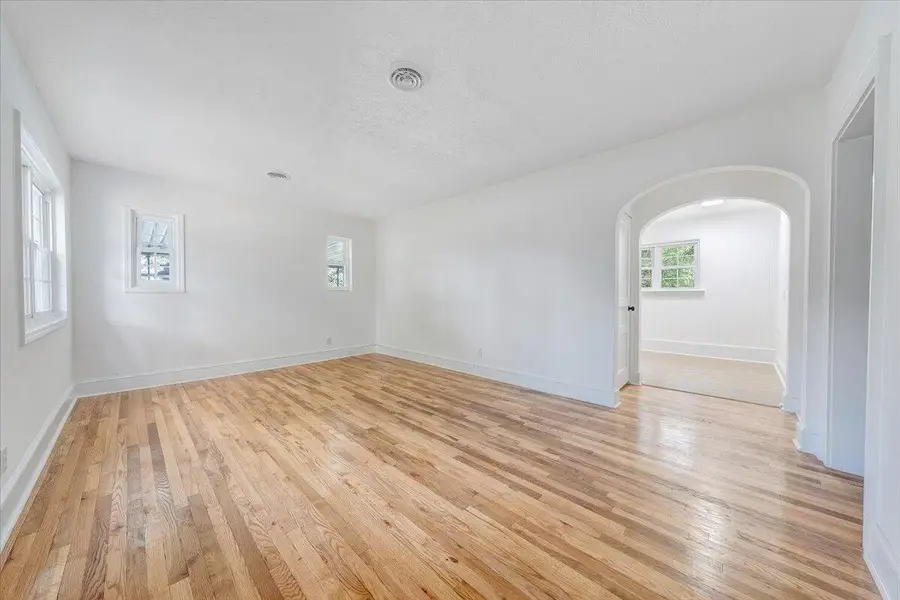 323 Whittaker Ave Ne, Roanoke, VA 24012 - #3