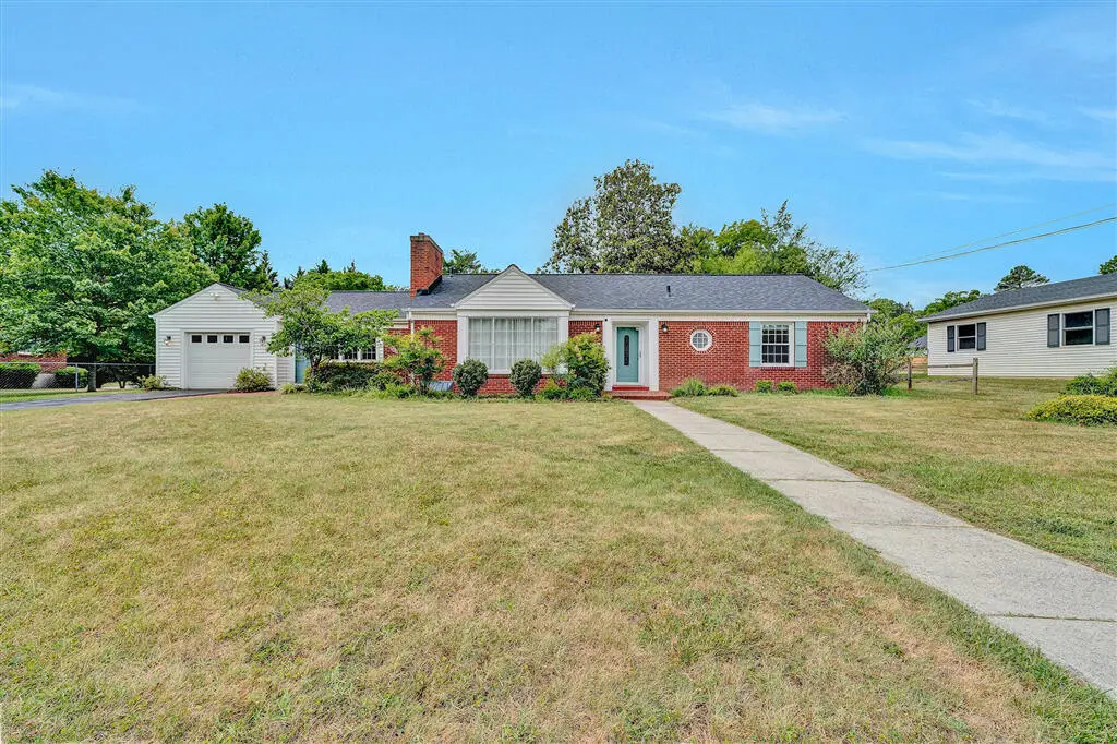 920 Tremont Rd, Salem, VA 24153 - #1
