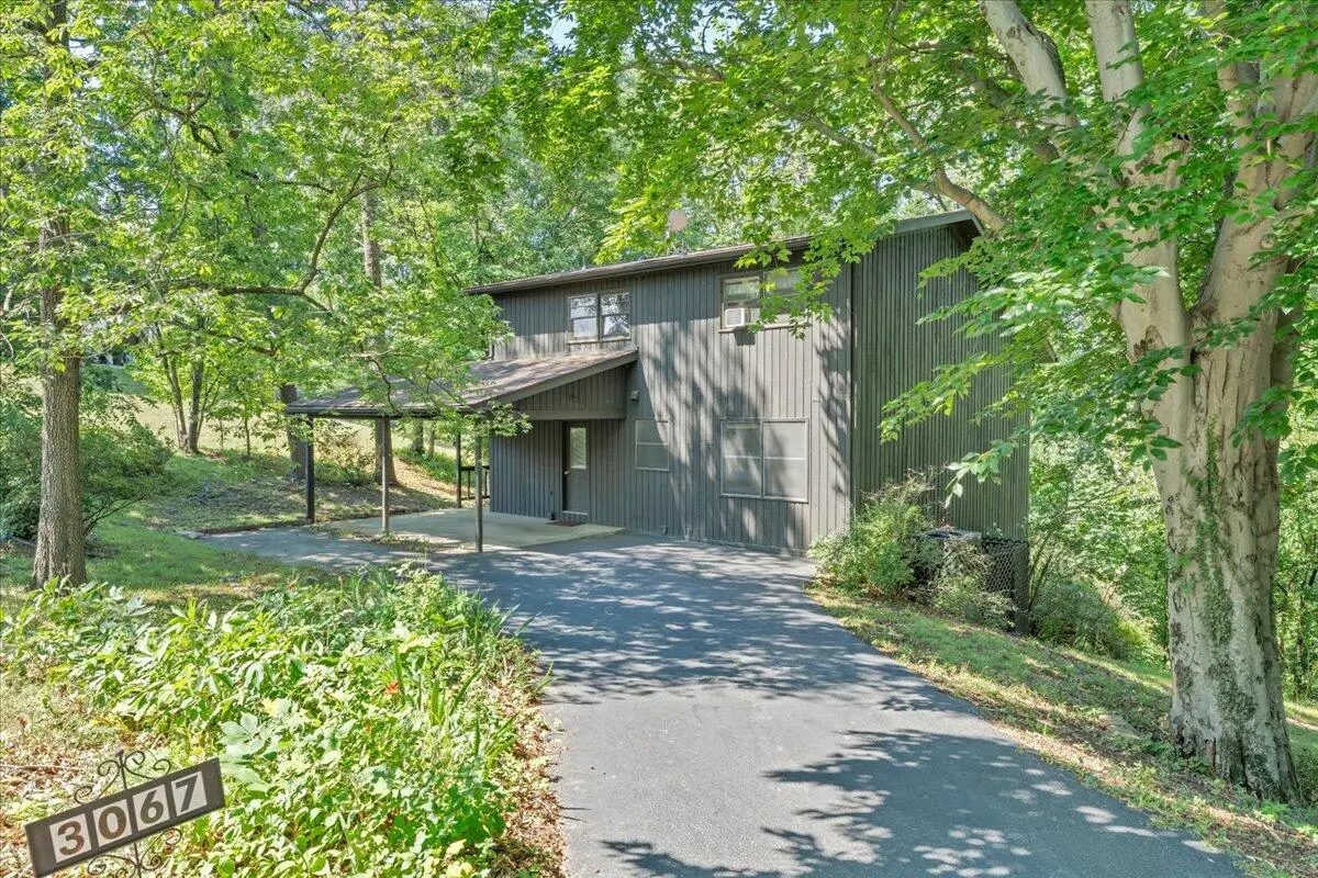 3067 Green Hill Dr, Salem, VA 24153 - #1