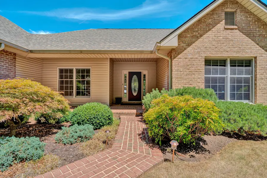 3723 Renfield Dr Sw, Roanoke, VA 24018 - #3