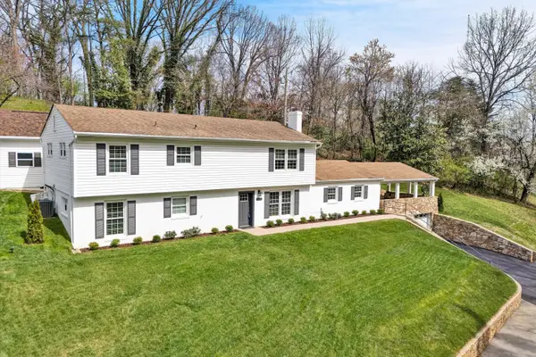 763 Oakwood Dr Sw, Roanoke, VA 24015