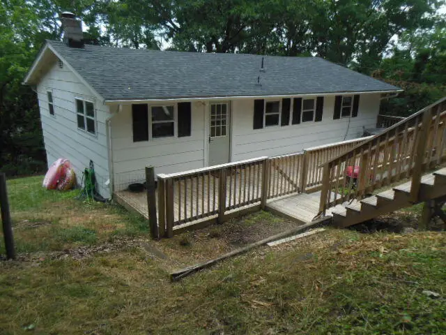 2402 Mount Pleasant Church Rd, Fincastle, VA 24090 - #3