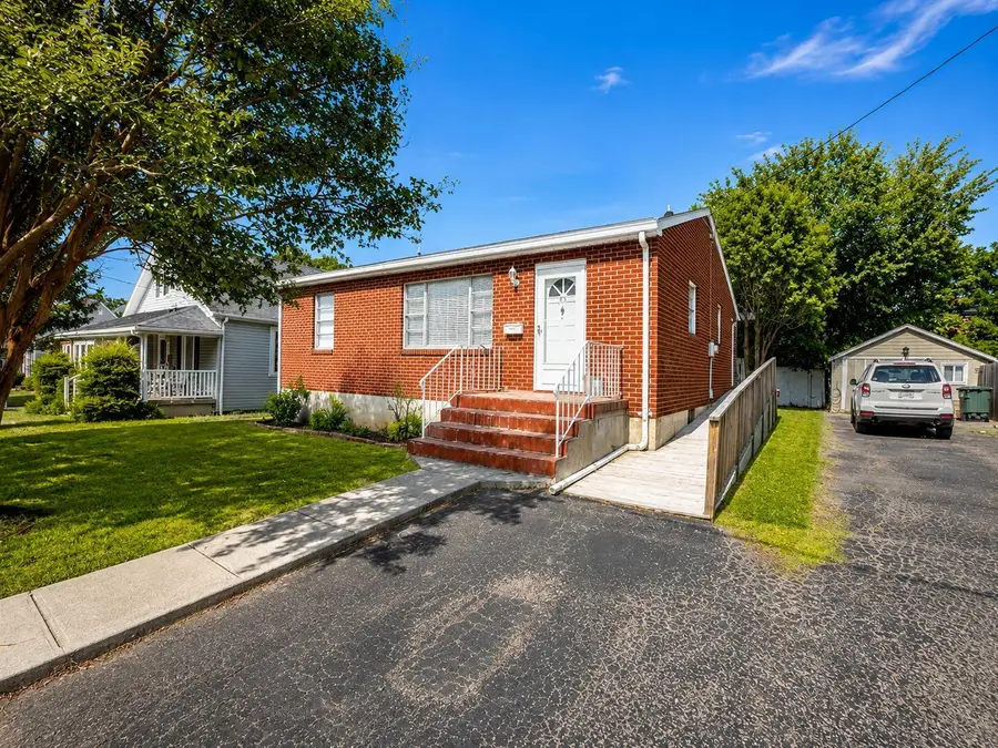 425 Goodwin Ave, Salem, VA 24153 - #2