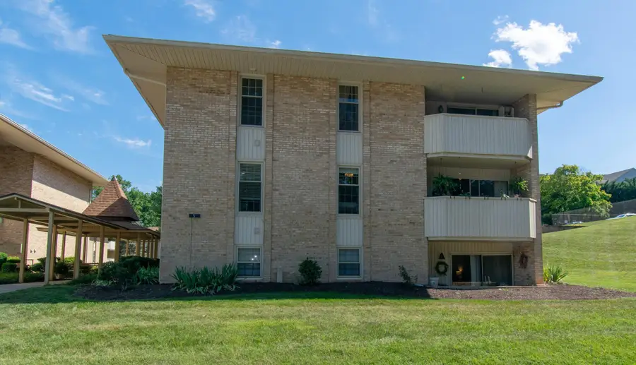 5260 Crossbow Cir #UNIT 5D, Roanoke, VA 24018 - #2