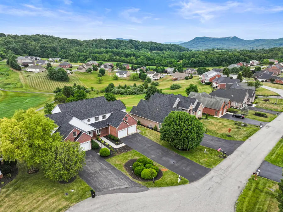466 Summit Ridge Rd, Daleville, VA 24083 - #2