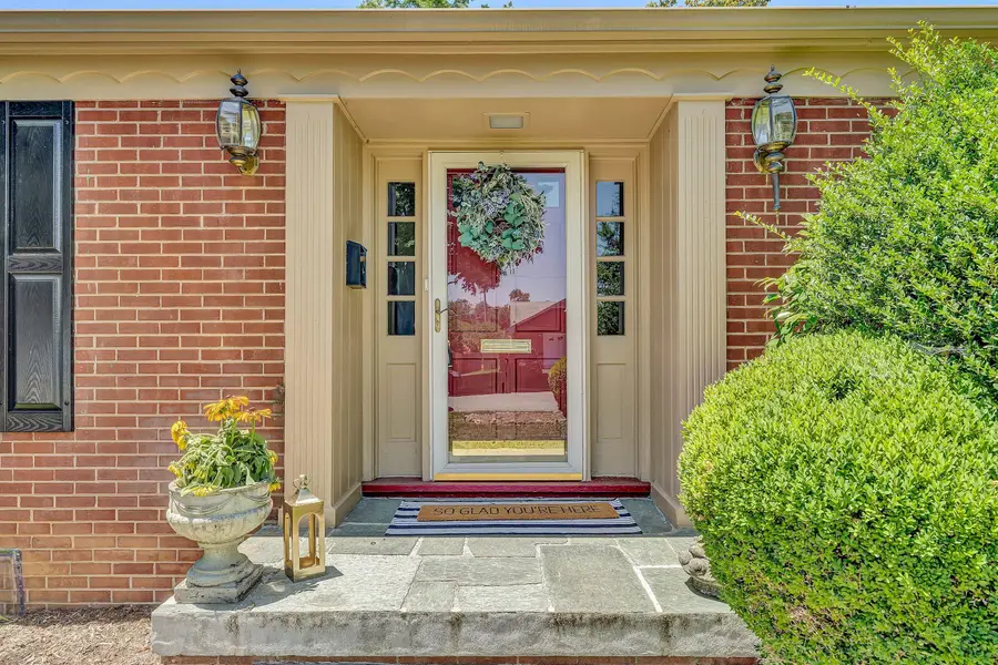 423 Highfield Rd, Salem, VA 24153 - #2