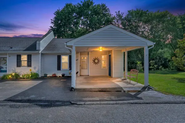 390 Tinkerview Dr, Cloverdale, VA 24077