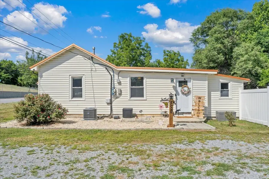 5034 Lee Hwy, Troutville, VA 24175 - #3