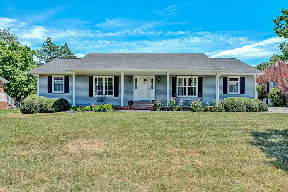 6437 Ridgeview Dr, Roanoke, VA 24019 - #1