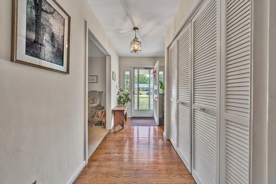 6437 Ridgeview Dr, Roanoke, VA 24019 - #3