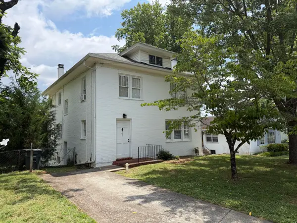 502 N Market St, Salem, VA 24153