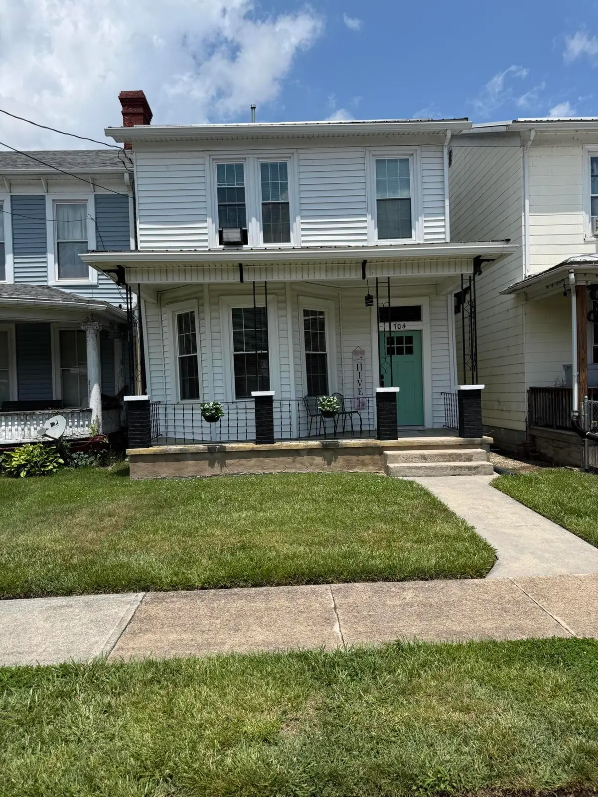 704 Church St, Clifton Forge, VA 24422 - #1