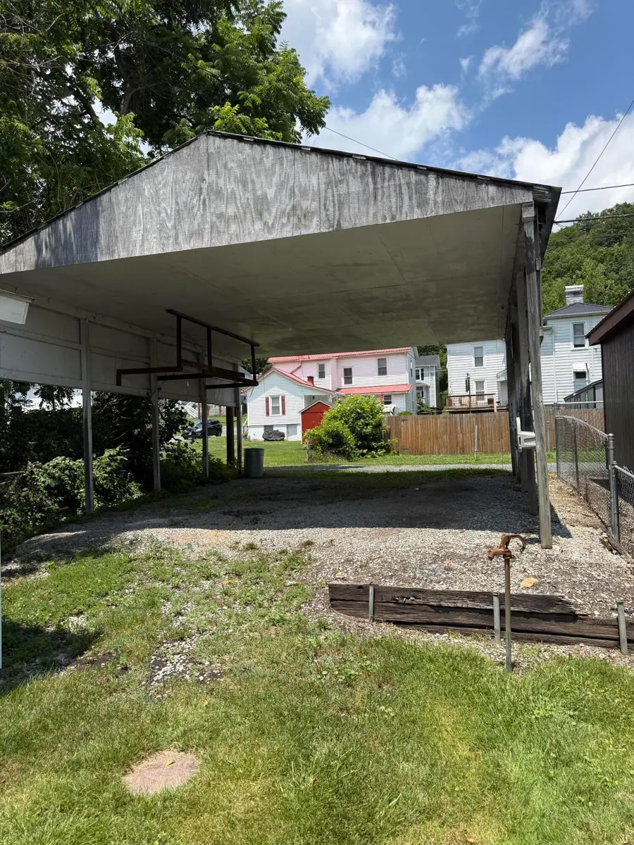 704 Church St, Clifton Forge, VA 24422 - #3