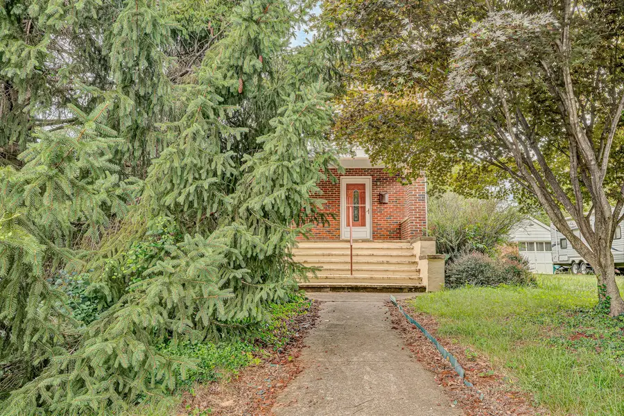 2704 Floraland Dr Nw, Roanoke, VA 24012 - #2