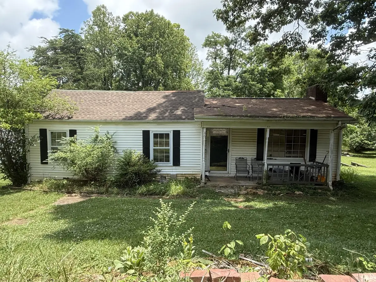 90 Harvey St, Rocky Mount, VA 24151 - #1