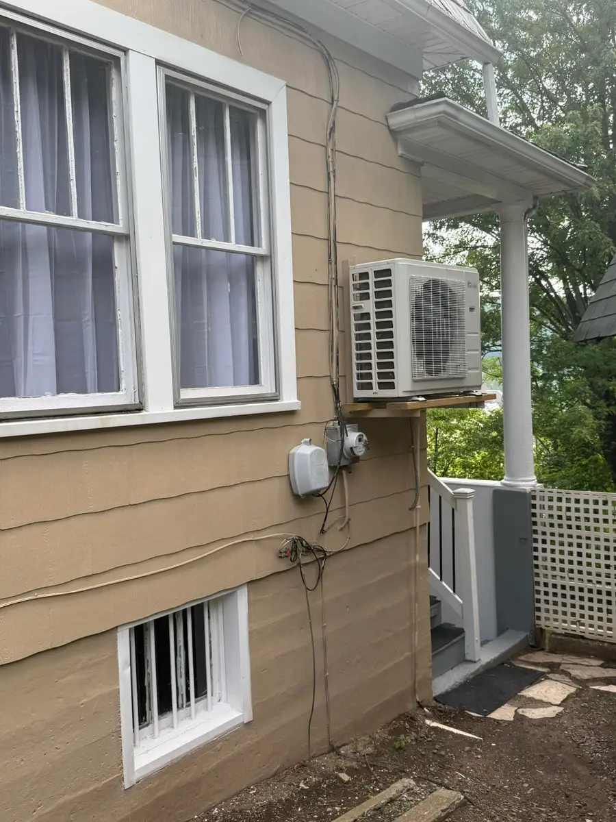 625 Jefferson Ave, Clifton Forge, VA 24422 - #3