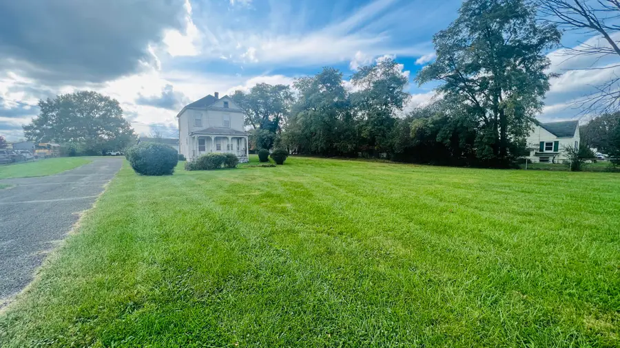 1604 Wadsworth St, Radford, VA 24141 - #3