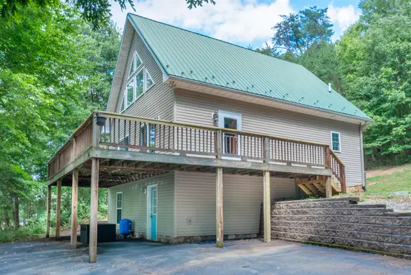 141 Chenault St, Buchanan, VA 24066