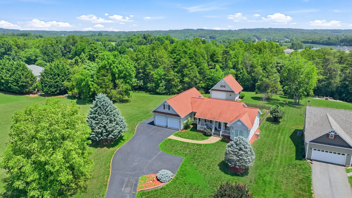 95 Sunny Field Rd, Wirtz, VA 24184 - #1