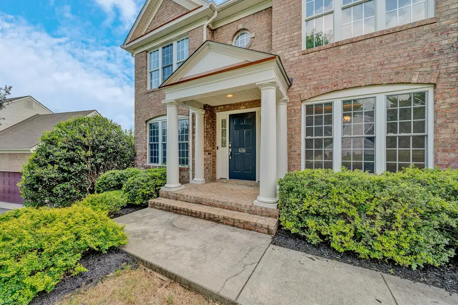 6316 Sandhurst Dr, Roanoke, VA 24018 - #3